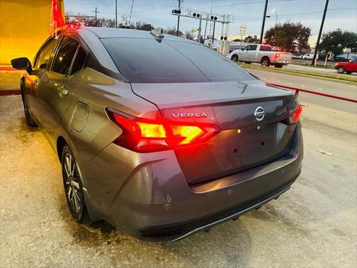 2021 Nissan Versa 1.6 SV