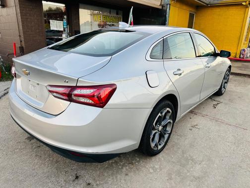 2022 Chevrolet Malibu FWD LT
