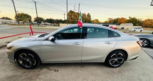 2022 Chevrolet Malibu FWD LT
