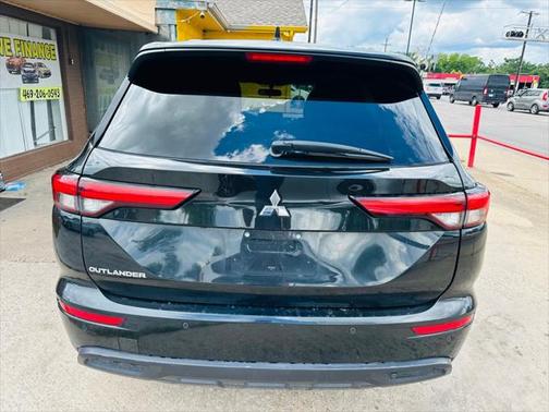 2022 Mitsubishi Outlander ES 2.5 2WD