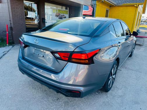 2022 Nissan Altima 2.5 SV