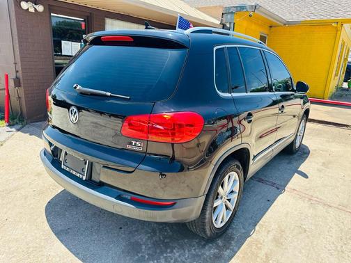 2017 Volkswagen Tiguan 2.0T Wolfsburg Edition