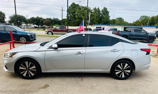 2021 Nissan Altima 2.5 SV