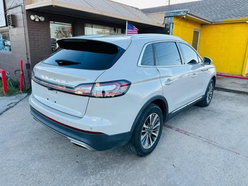 2020 Lincoln Nautilus Standard