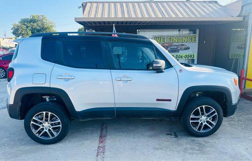 2015 Jeep Renegade Trailhawk