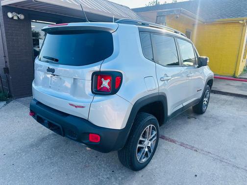 2015 Jeep Renegade Trailhawk