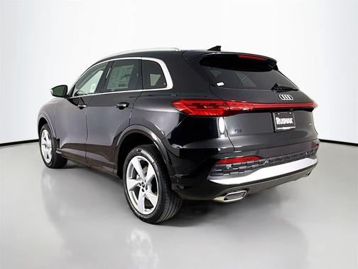 2025 Audi Q5 Premium Plus TFSI quattro S tronic