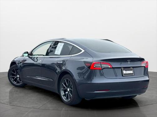 2019 Tesla Model 3 Standard Range
