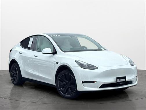 2023 Tesla Model Y Long Range Dual Motor All-Wheel Drive