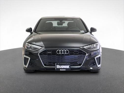 2023 Audi A4 45 S line Premium