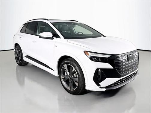 2025 Audi Q4 e-tron Premium Plus 55 quattro
