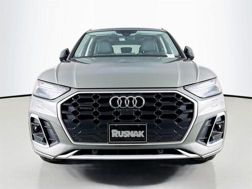 2023 Audi Q5 45 S line Prestige