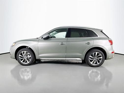 2023 Audi Q5 45 S line Prestige