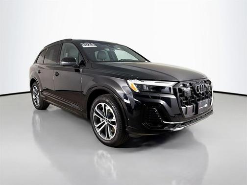 2025 Audi Q7 45 Premium Plus