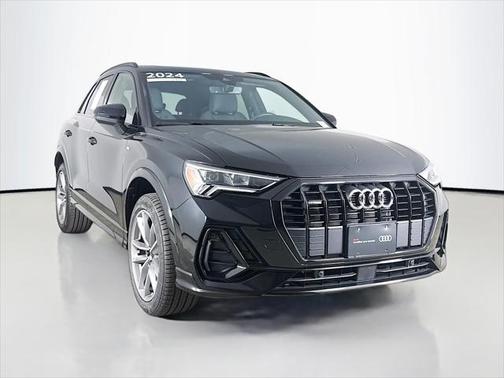 2024 Audi Q3 Premium 45 TFSI S line quattro Tiptronic