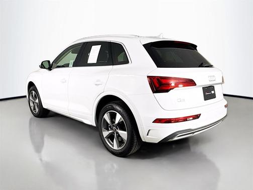 2023 Audi Q5 40 Premium