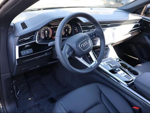 2025 Audi Q8 55 Premium Plus