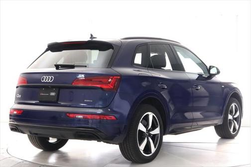 2022 Audi Q5 45 S line Premium Plus