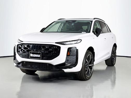 Glacier White Metallic 2026 Audi Q3 TFSI quattro S tronic