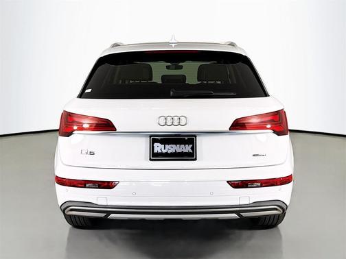 2023 Audi Q5 40 Premium