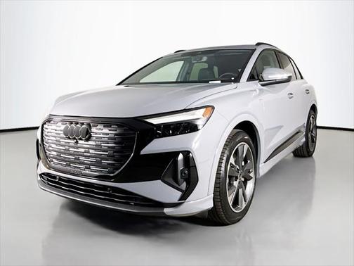 2025 Audi Q4 e-tron Premium Plus 55 quattro