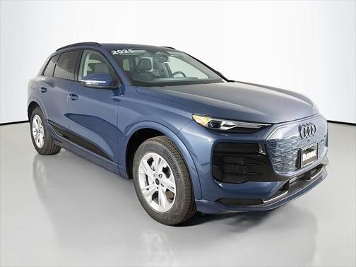 2025 Audi Q6 e-tron Premium