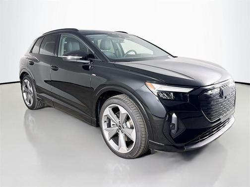 2025 Audi Q4 e-tron Premium Plus 55 quattro
