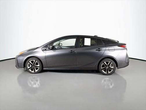 2020 Toyota Prius XLE