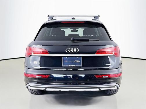 2024 Audi Q5 40 Premium