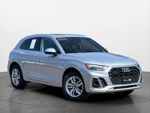2022 Audi Q5 45 S line Premium