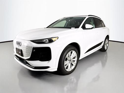 2025 Audi Q6 e-tron Premium