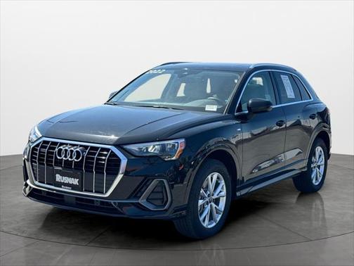 2022 Audi Q3 45 S line Premium