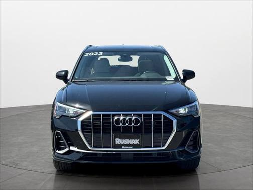 2022 Audi Q3 45 S line Premium