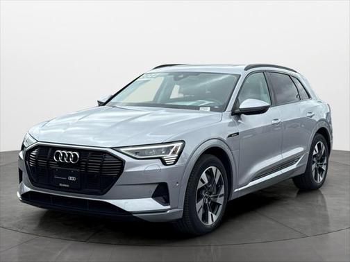2022 Audi e-tron Premium
