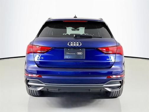 2024 Audi Q3 Premium 45 TFSI S line quattro Tiptronic