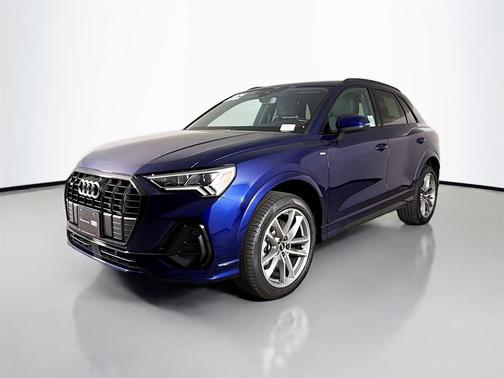 2024 Audi Q3 Premium 45 TFSI S line quattro Tiptronic