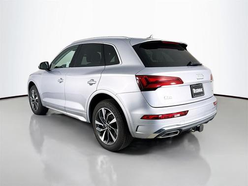 2022 Audi Q5 45 S line Premium Plus