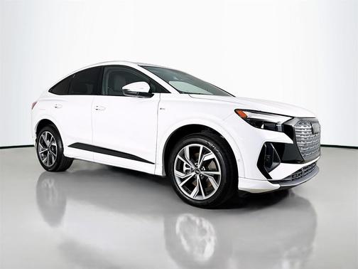 2023 Audi Q4 e-tron Premium Plus 50 quattro