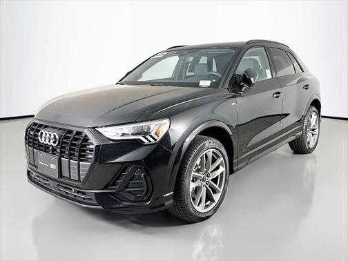 2024 Audi Q3 Premium 45 TFSI S line quattro Tiptronic