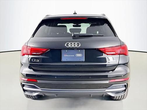2024 Audi Q3 Premium 45 TFSI S line quattro Tiptronic