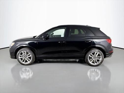 2024 Audi Q3 Premium 45 TFSI S line quattro Tiptronic