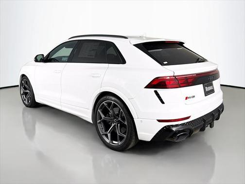 2025 Audi RS Q8 4.0T