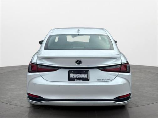 2024 Lexus ES 300h Base