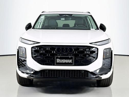 Arkona White 2026 Audi Q3 TFSI quattro S tronic