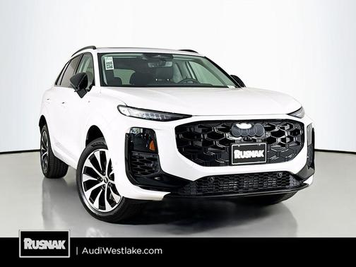 Arkona White 2026 Audi Q3 TFSI quattro S tronic