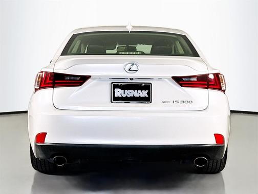 2016 Lexus IS 300 Base