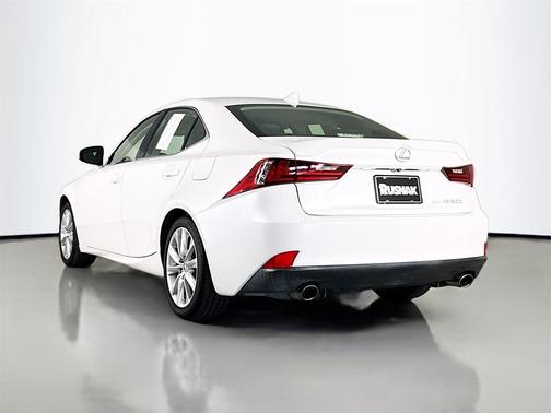 2016 Lexus IS 300 Base