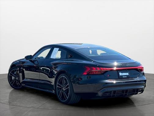2024 Audi RS e-tron GT quattro
