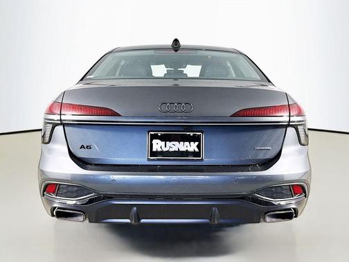 Daytona Gray Pearl Effect 2026 Audi A6 Premium Plus quattro S tronic
