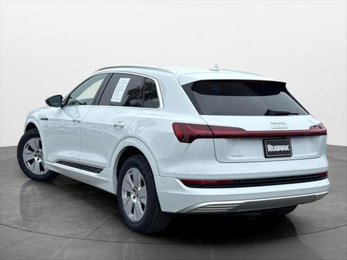 2019 Audi e-tron Premium Plus